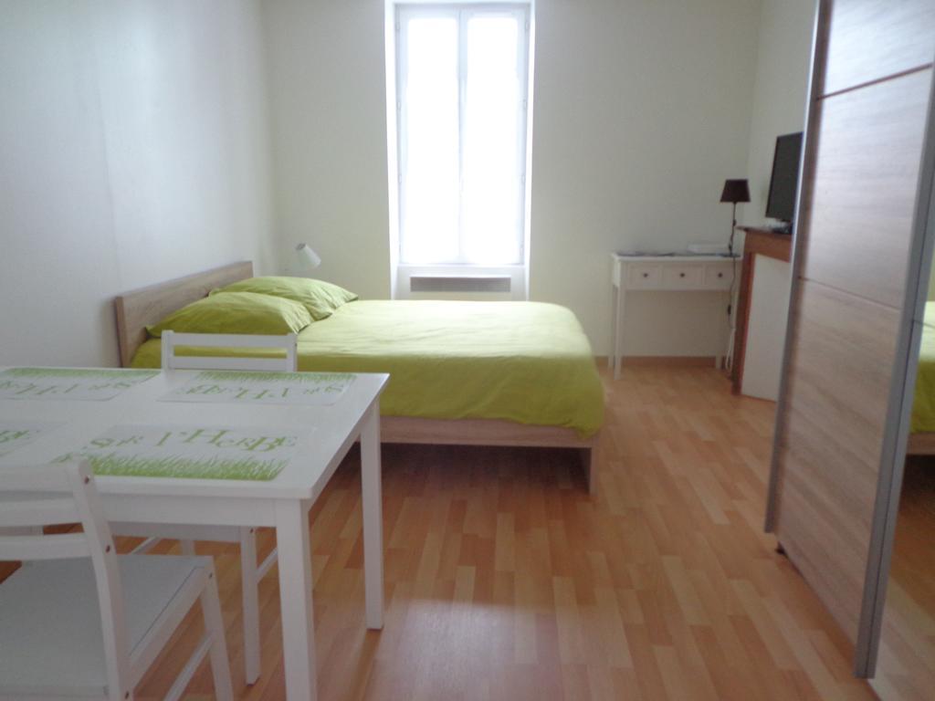 Appartement D'Hotes Guéret Δωμάτιο φωτογραφία